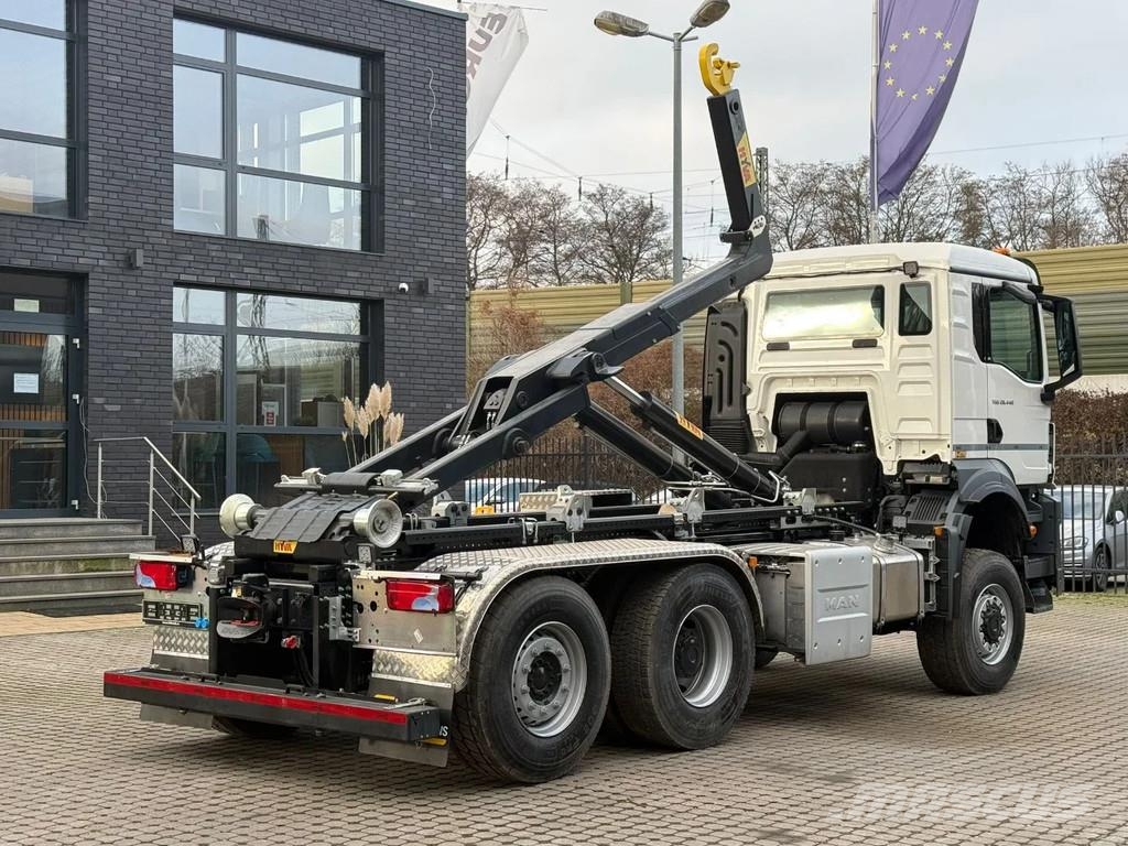 MAN TGS 28.480 MAN TGS 28.480 6x4-4 Lenke Achse Hyva 2 Camion con gancio di sollevamento