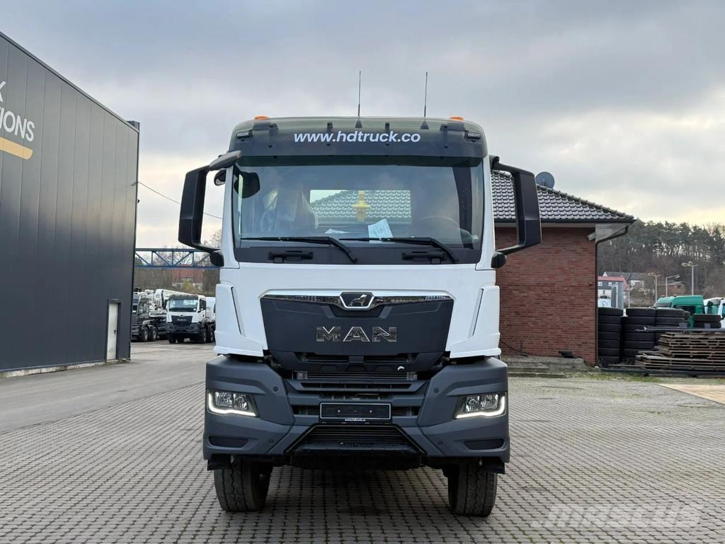 MAN TGS 28.480 MAN TGS 28.480 6x4-4 Lenke Achse Hyva 2 Camion con gancio di sollevamento