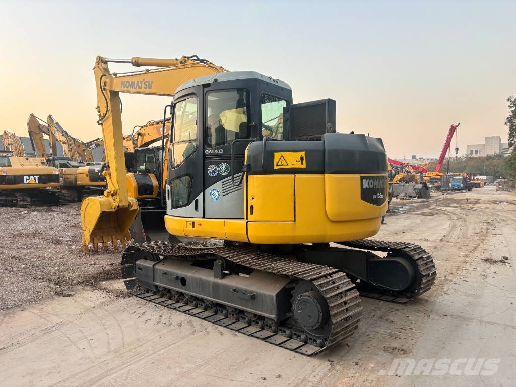 Komatsu PC 138 US حفارات وسط 7 طن - 12 طن