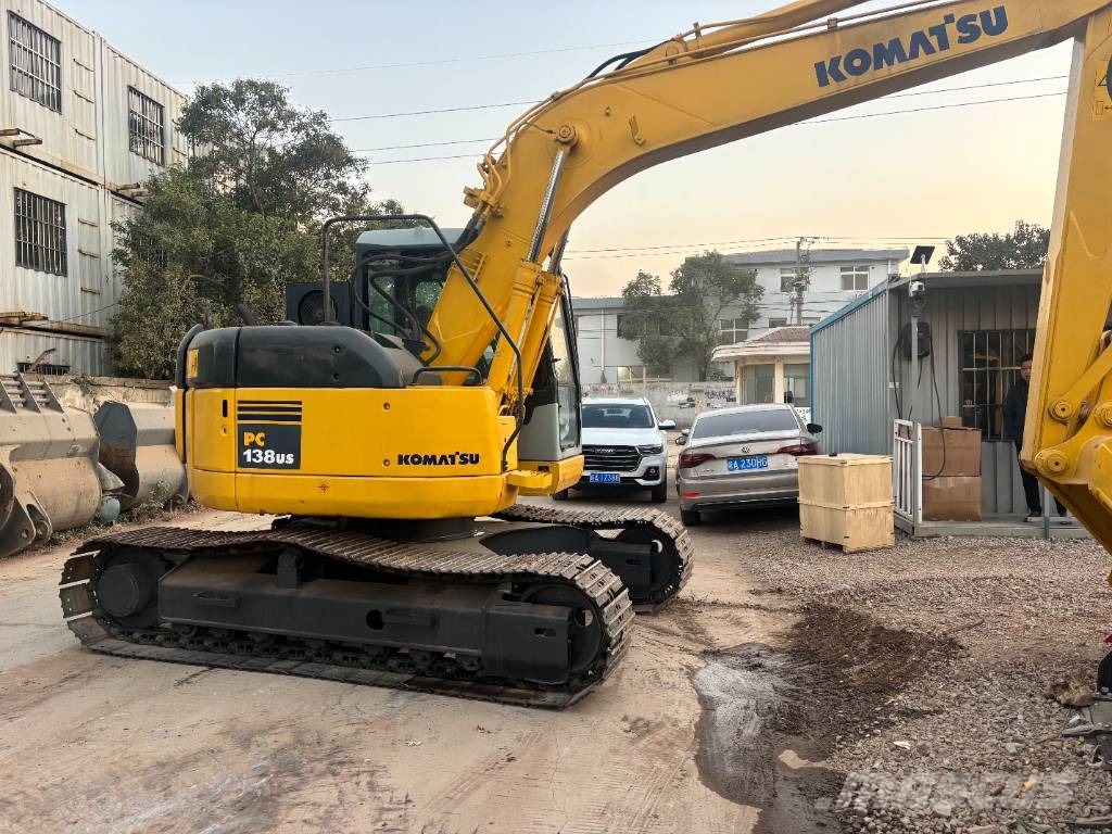 Komatsu PC 138 US حفارات وسط 7 طن - 12 طن