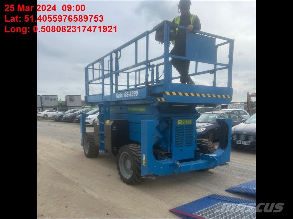 Genie GS 4390 Žirkliniai keltuvai