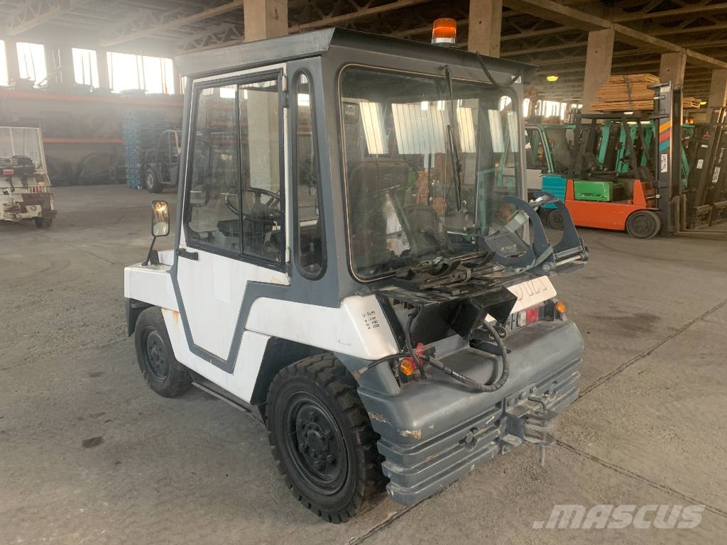 Toyota 2TG20 /02/ V-3493 EO Flughafenausrüstung