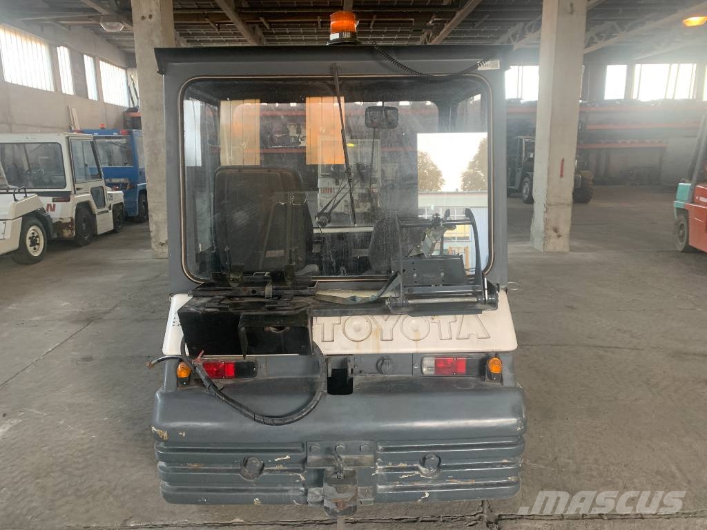 Toyota 2TG20 /02/ V-3493 EO Flughafenausrüstung