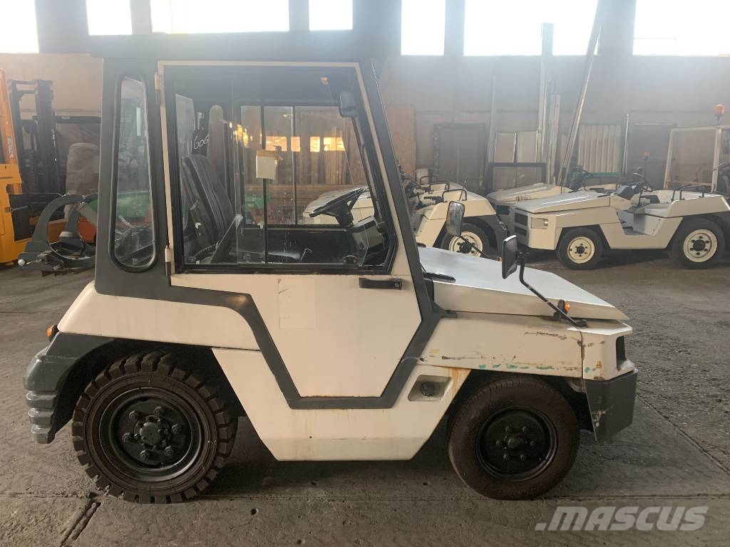 Toyota 2TG20 /02/ V-3493 EO Flughafenausrüstung