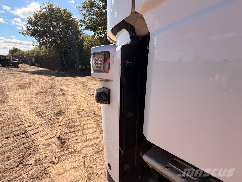 Volvo FM 380 شاحنات مسطحة / أوناش