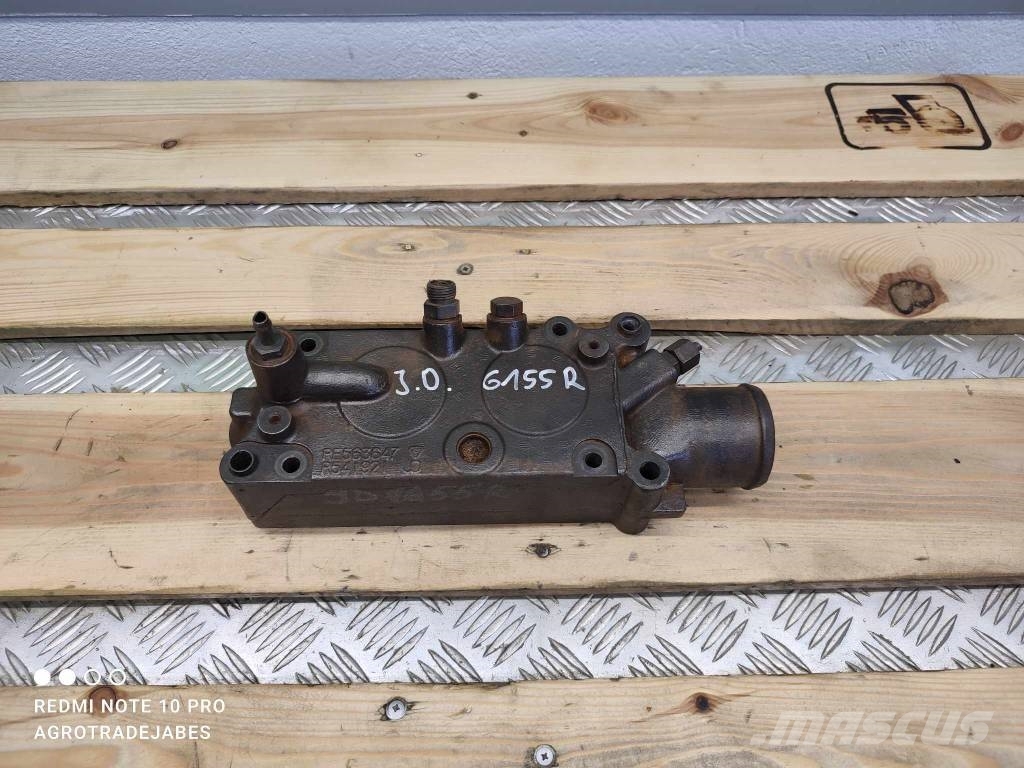 John Deere 6155R (RE563647) thermostat cover Motorok