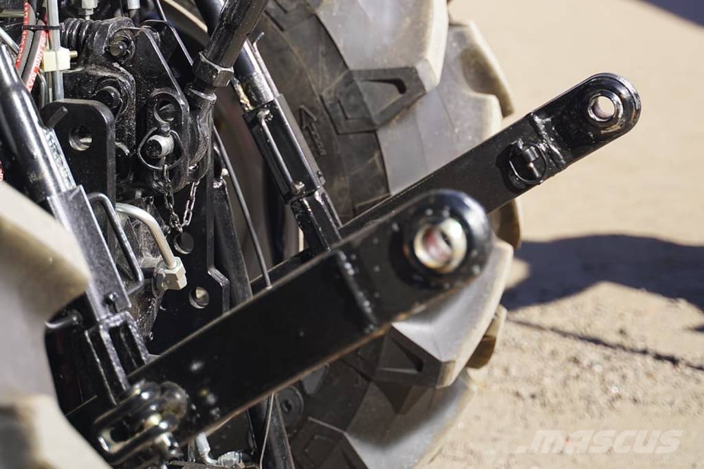 TRAKTOR LOVOL 50HK 4WD Τρακτέρ