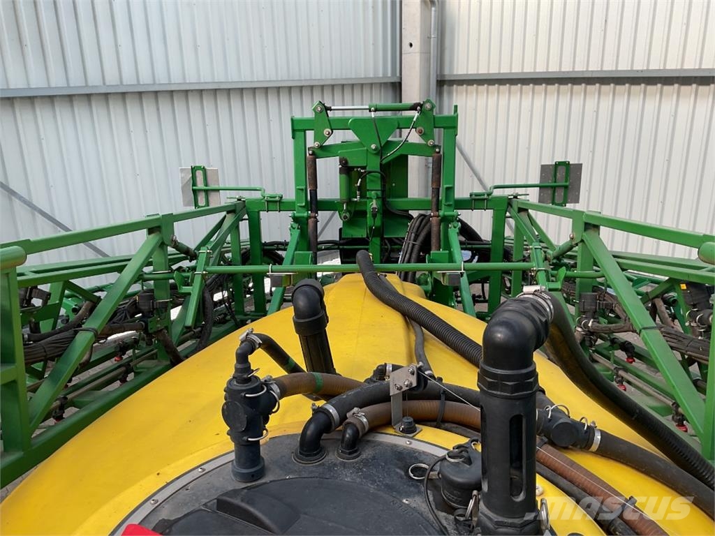 John Deere M740 Anhängespritzen
