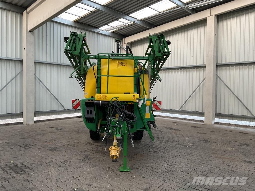 John Deere M740 Anhängespritzen