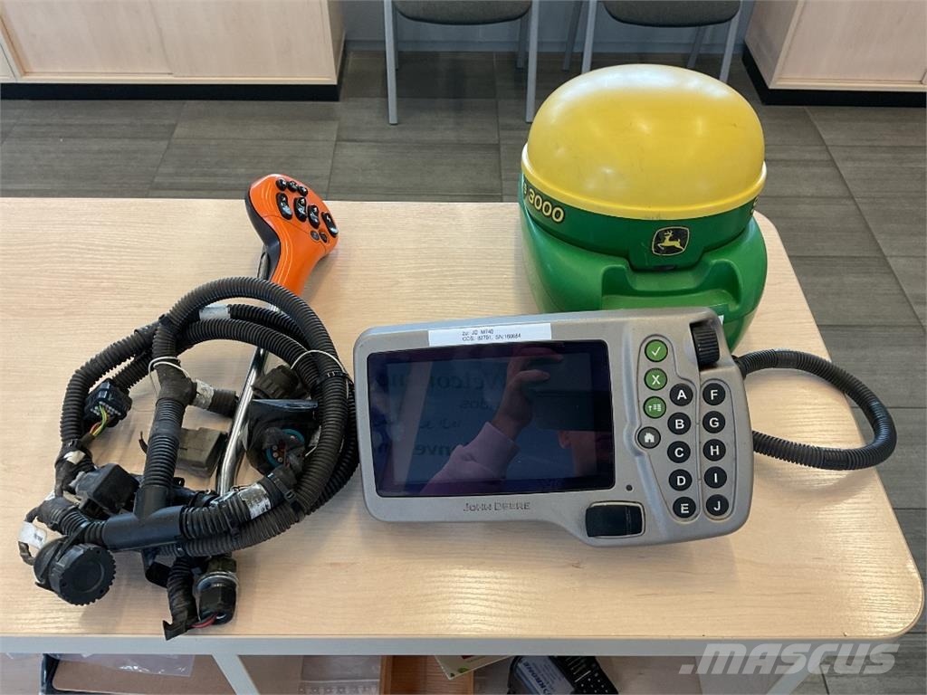 John Deere M740 Anhängespritzen
