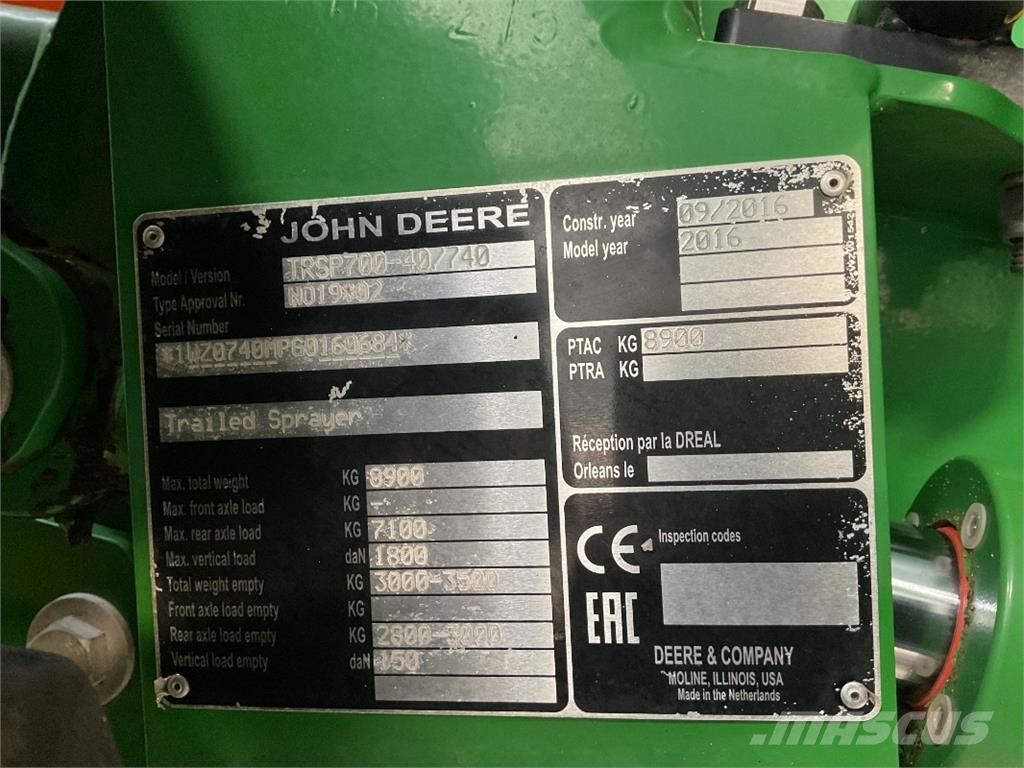 John Deere M740 Anhängespritzen
