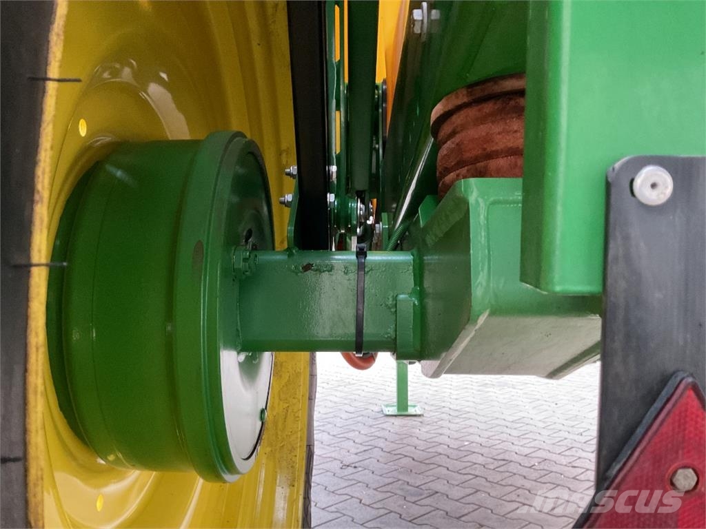 John Deere M740 Anhängespritzen