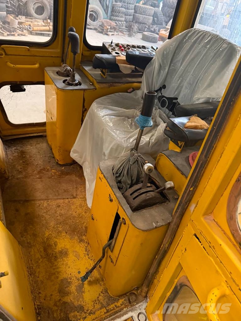 Liebherr 631 Mini homlokrakodók