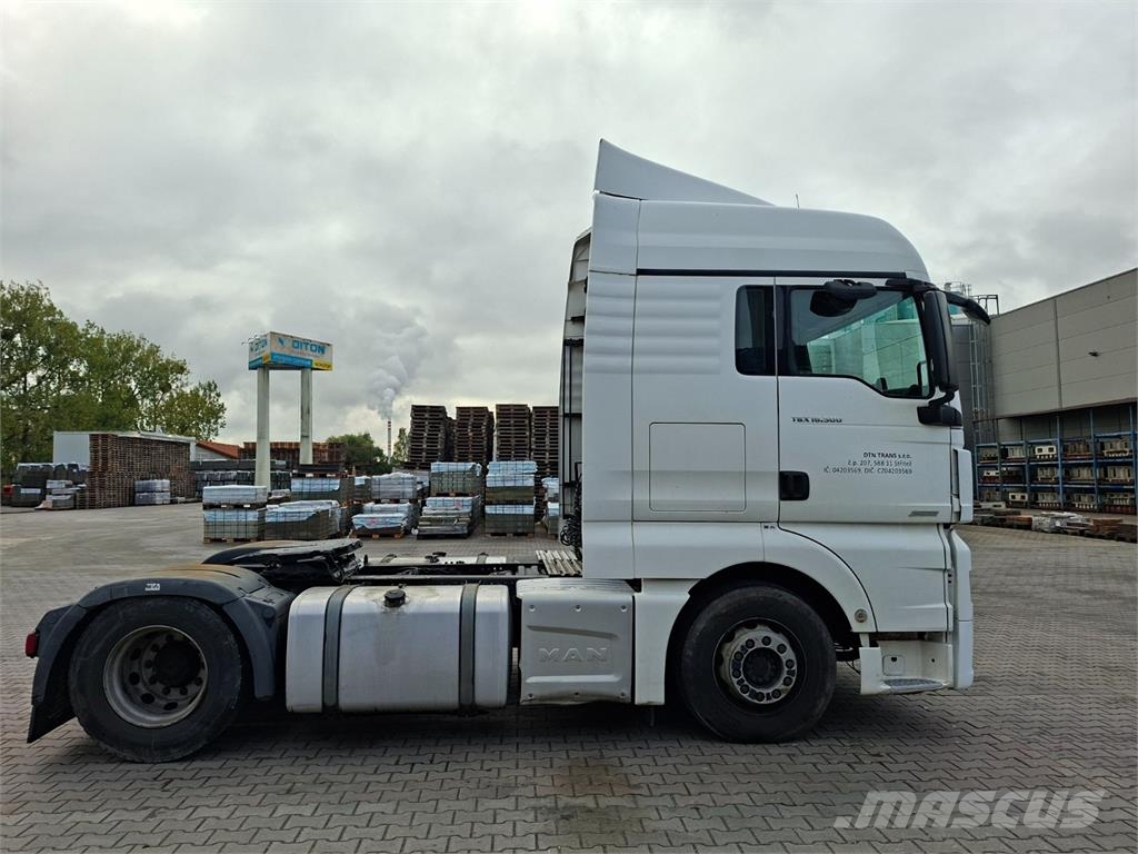 MAN TGX شاحنات قلابة