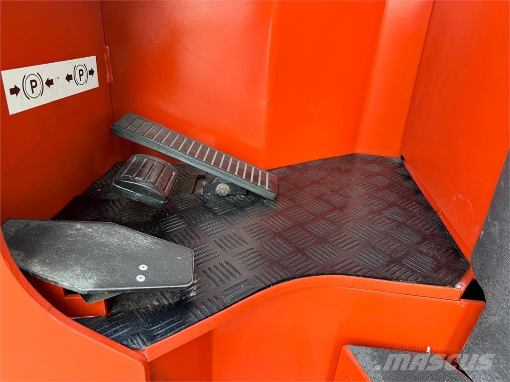 Combilift BT FRE270 / Only 3500 hours / Baterry 80 % / Only Nelitietrukit