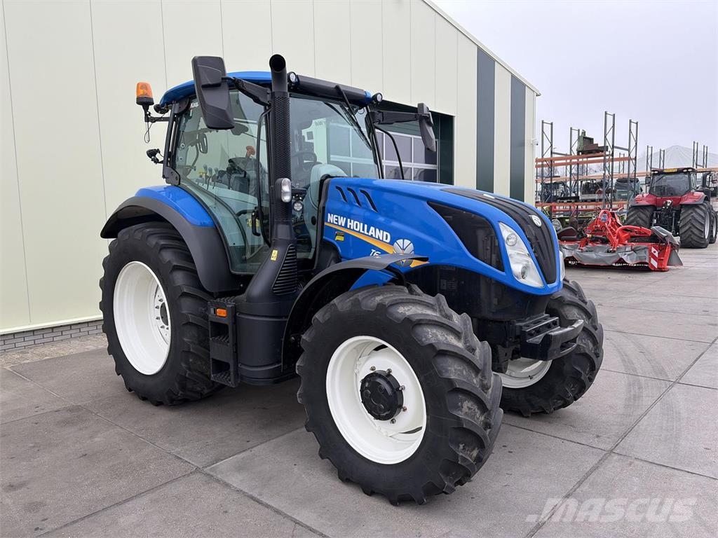 New Holland T6.155 EC Traktory