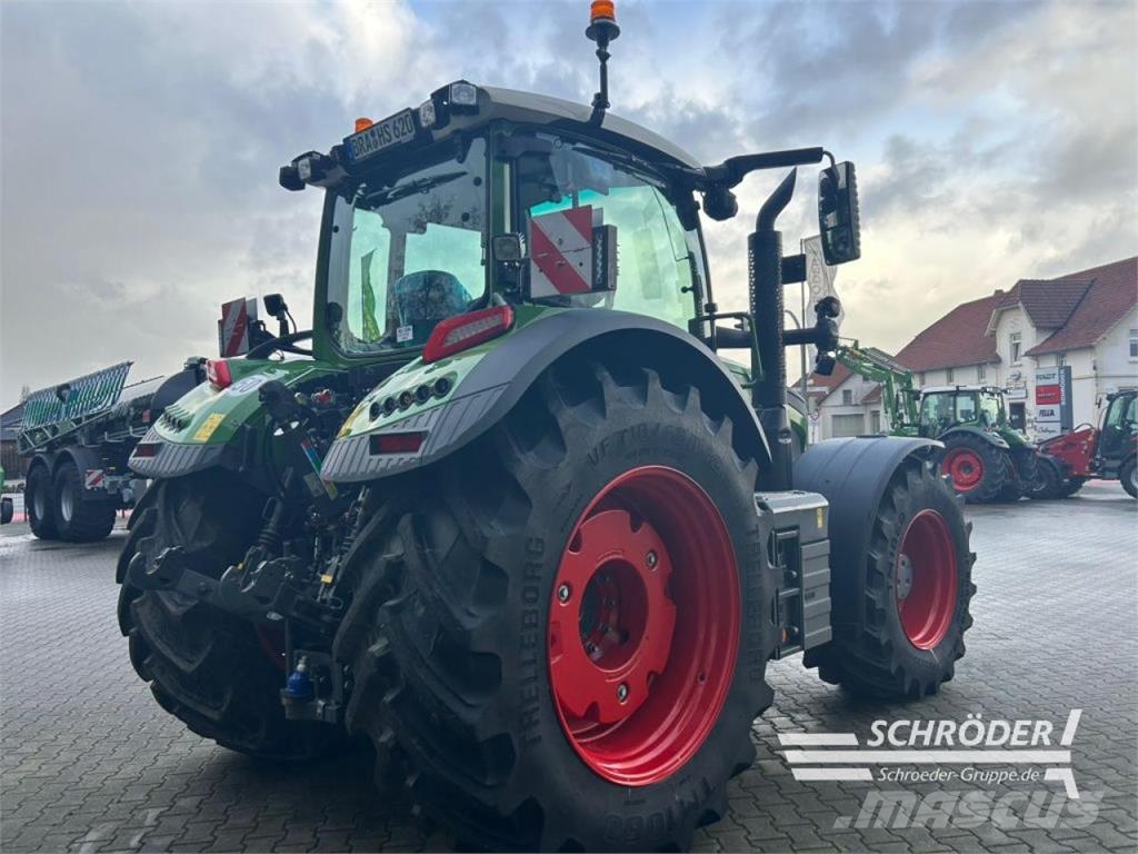 Fendt 620 VARIO PROFI PLUS Tractors