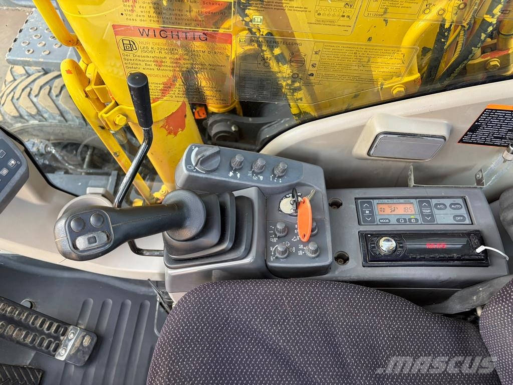 Hitachi ZX140-W3 | German machine Bageri točkaši