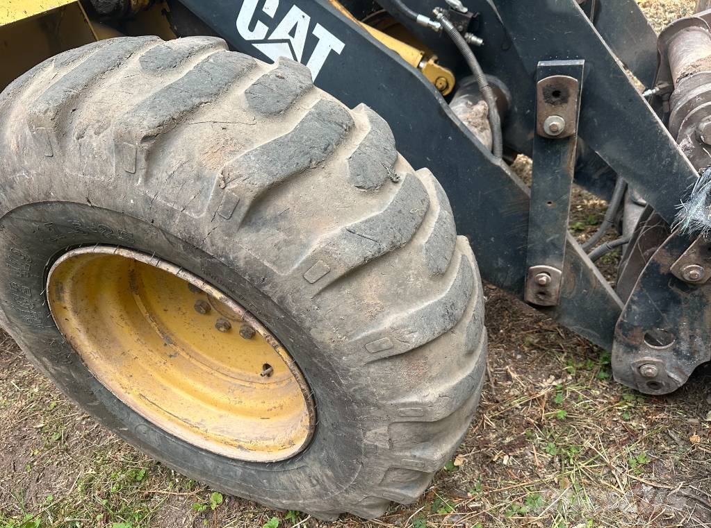 CAT IT14G Utovarivači na kotačima
