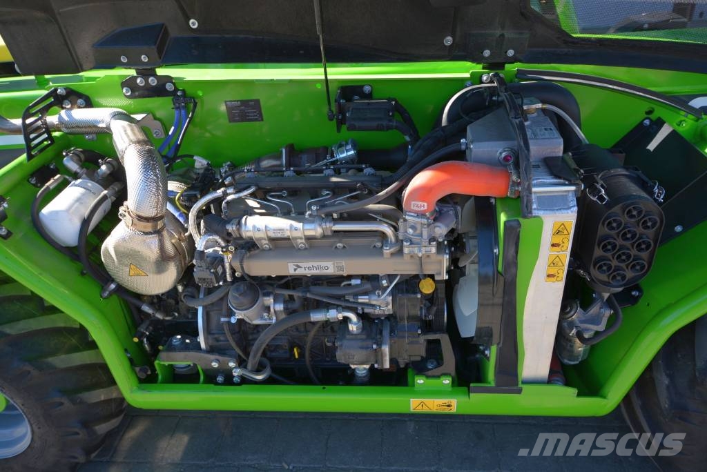 Merlo P 27.6 Plus テレスコーピックハンドラー