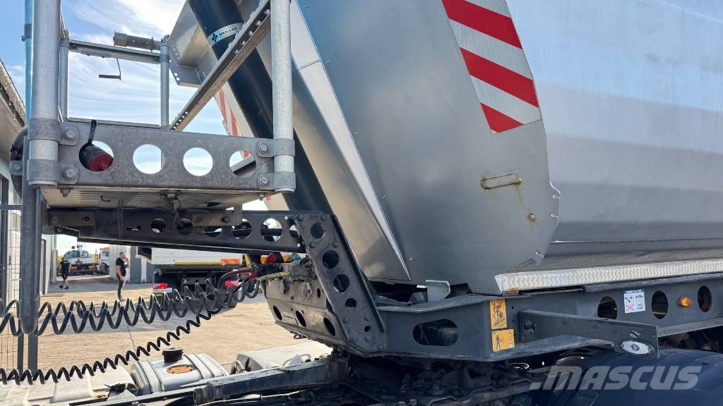 Meiller KISA 3 - 3 axle mulda trailer - lifting axle Tipper semi-trailers