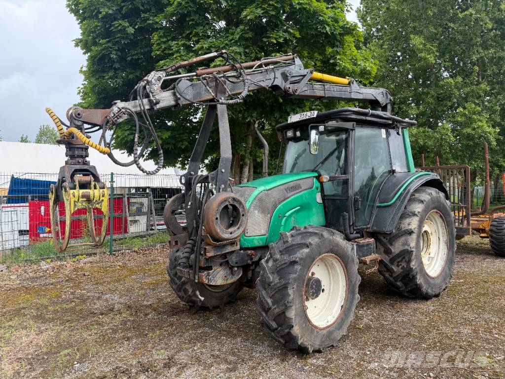 Valtra N 111 Šumski traktori