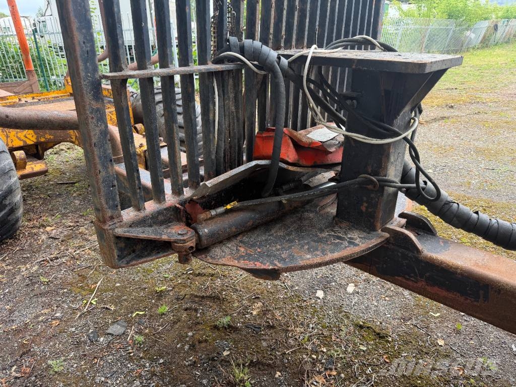 Valtra N 111 Šumski traktori