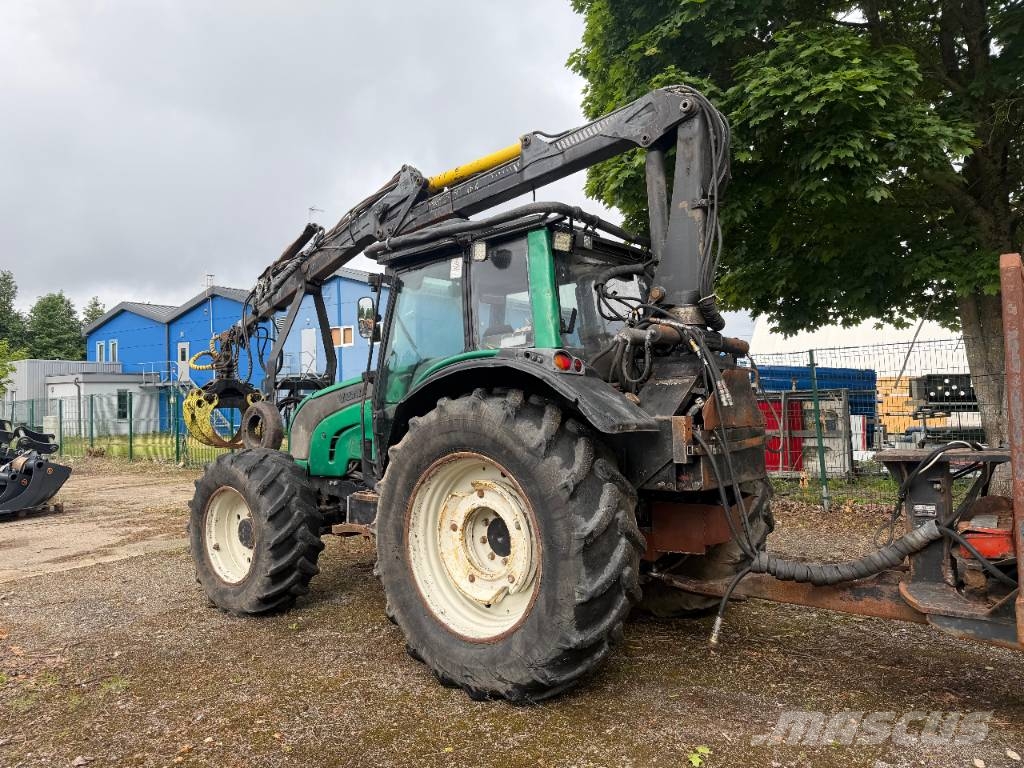Valtra N 111 Šumski traktori
