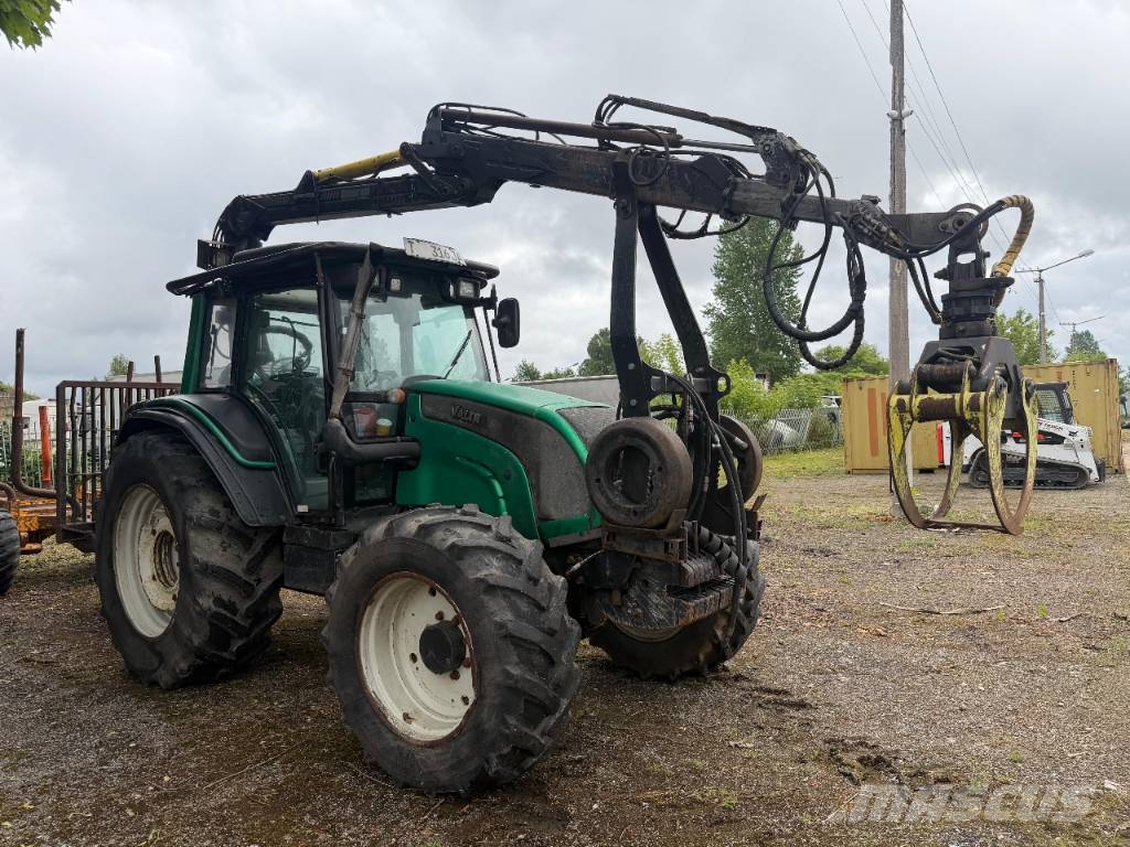 Valtra N 111 Šumski traktori