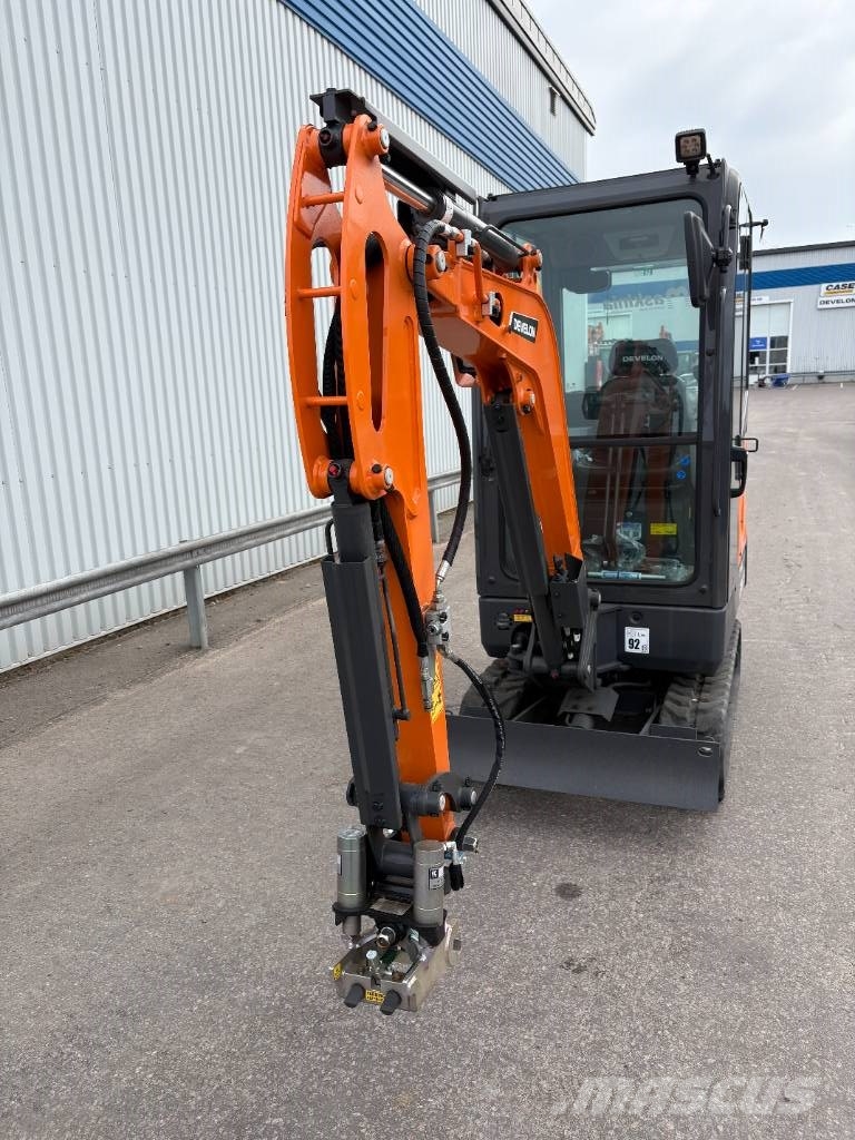 Develon DX 19-7 Мини екскаватори < 7 т