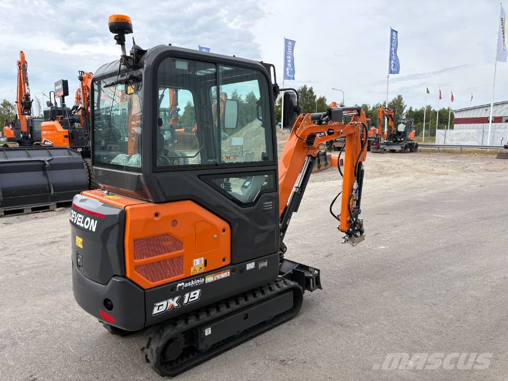 Develon DX 19-7 Мини екскаватори < 7 т
