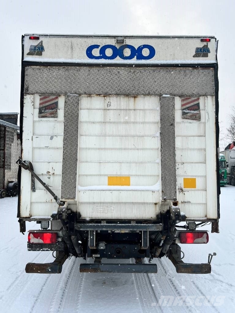 Scania P420LB6X2*4HNB full air 冷藏车