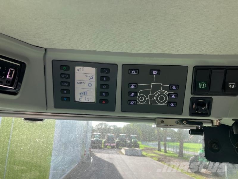 CLAAS AXION 870 CMATIC CEBIS Tractoren