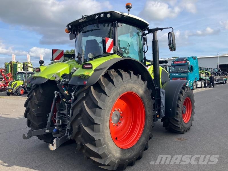 CLAAS AXION 870 CMATIC CEBIS Tractoren
