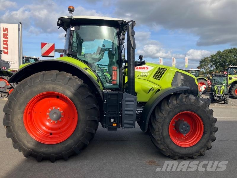 CLAAS AXION 870 CMATIC CEBIS Tractoren