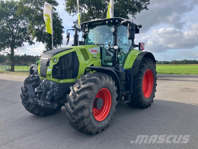 CLAAS AXION 870 CMATIC CEBIS Tractoren