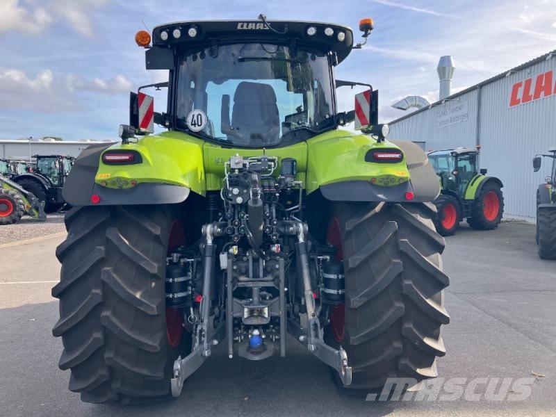 CLAAS AXION 870 CMATIC CEBIS Tractoren