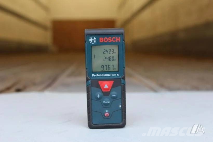 Mercedes-Benz Antos 1830 -FURGON– 007 Camiones con caja de remolque