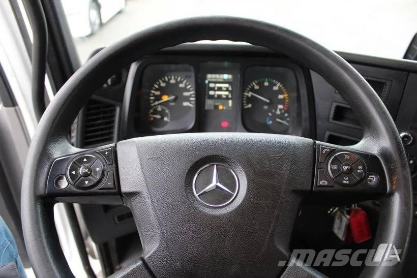 Mercedes-Benz Antos 1830 -FURGON– 007 Camiones con caja de remolque