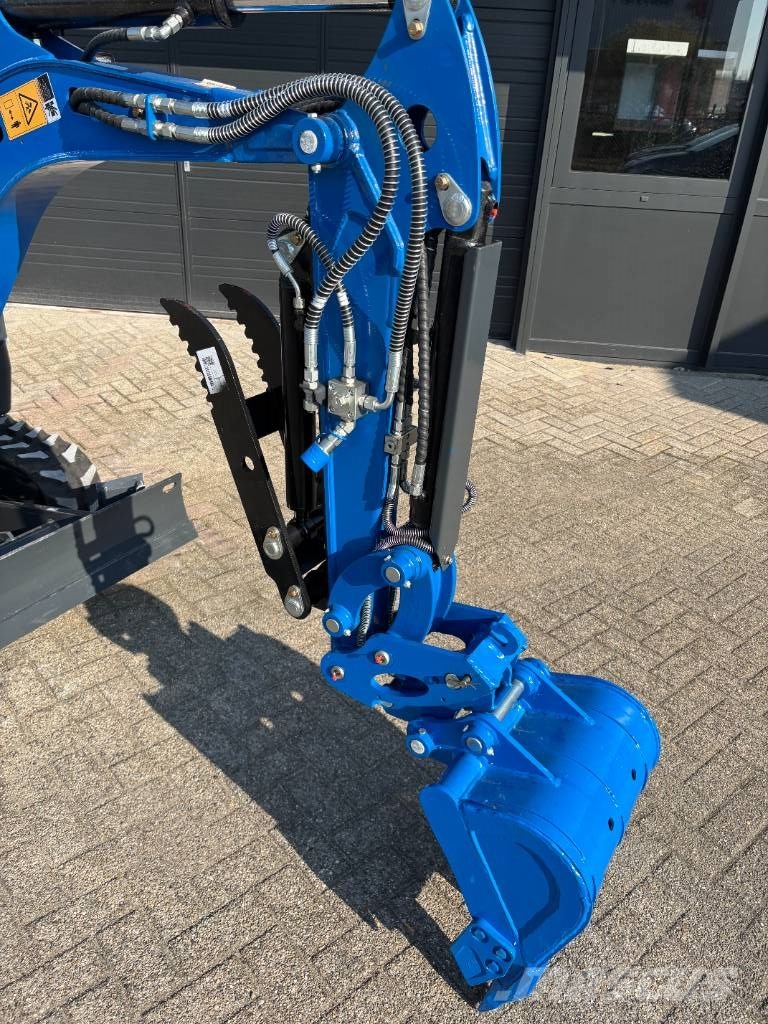 Rippa R18 Pro met Cabine Miniexcavadoras