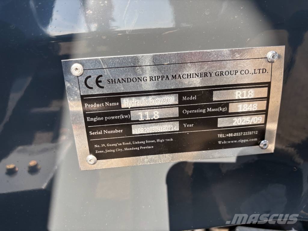 Rippa R18 Pro met Cabine Miniexcavadoras