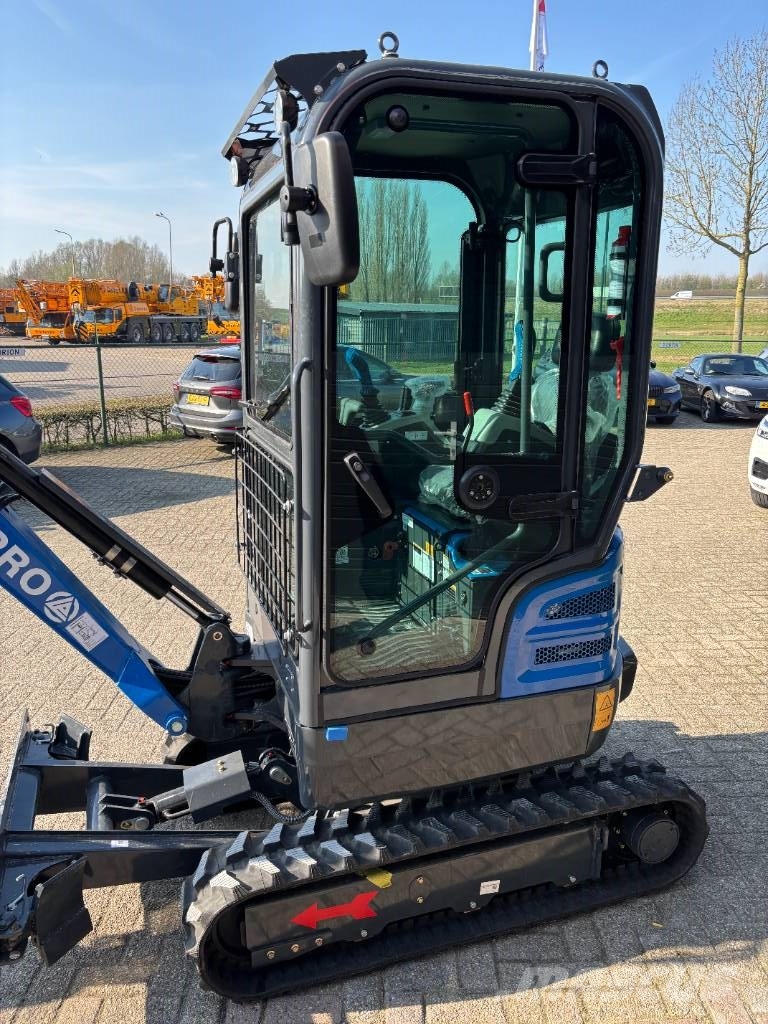 Rippa R18 Pro met Cabine Miniexcavadoras