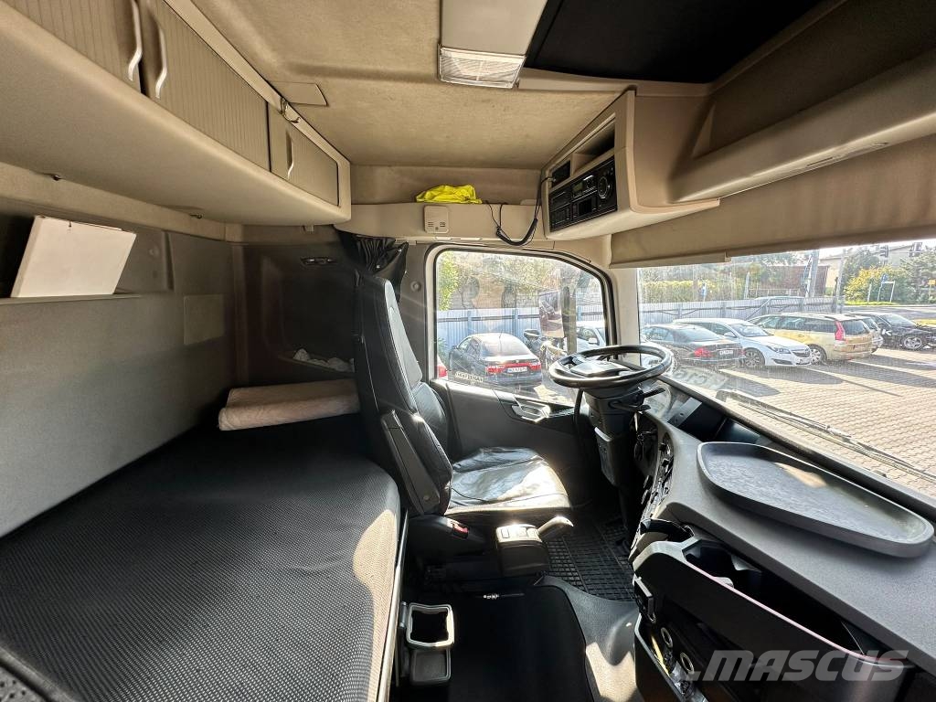 Volvo FH 540 起重车