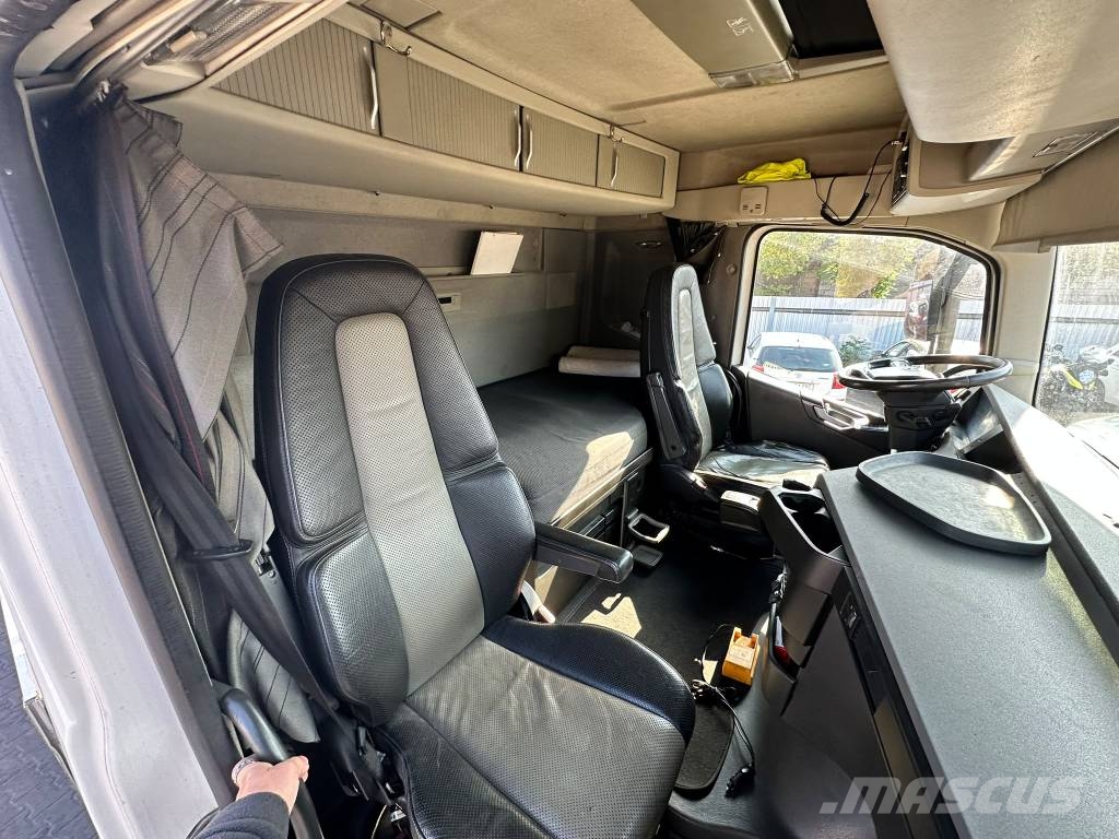 Volvo FH 540 起重车