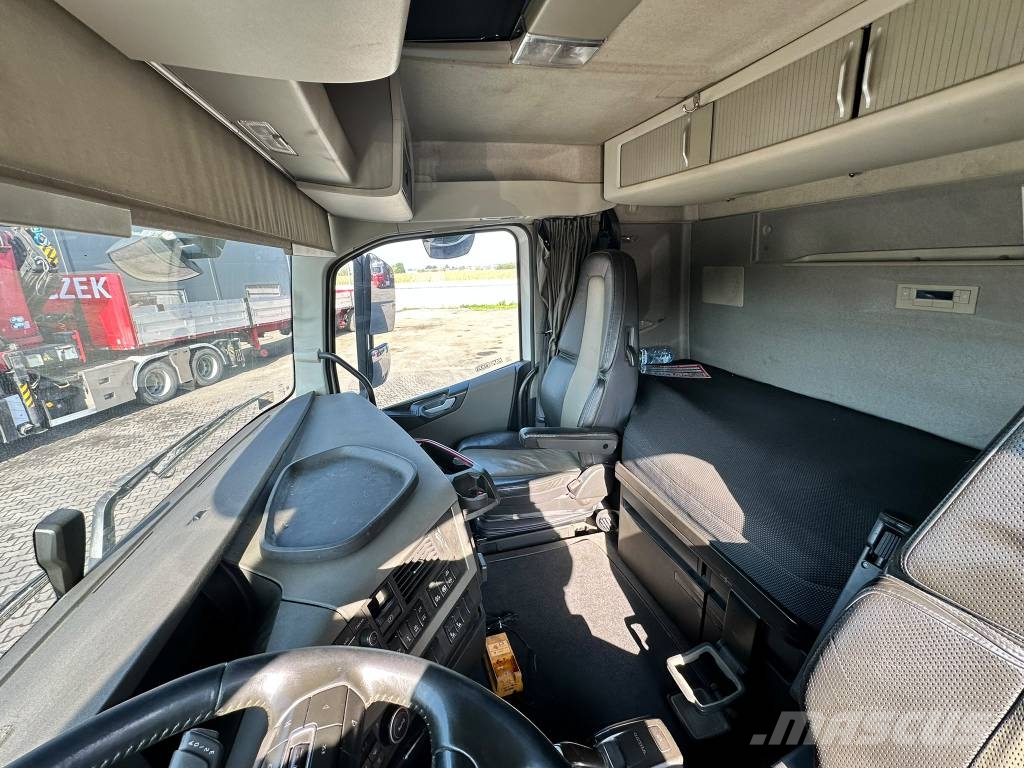 Volvo FH 540 起重车