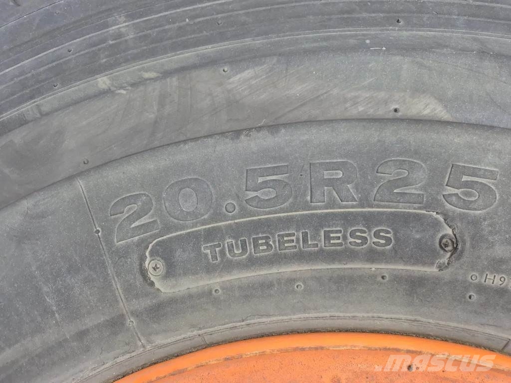 Bridgestone 20.5R25 Neumáticos, ruedas y llantas