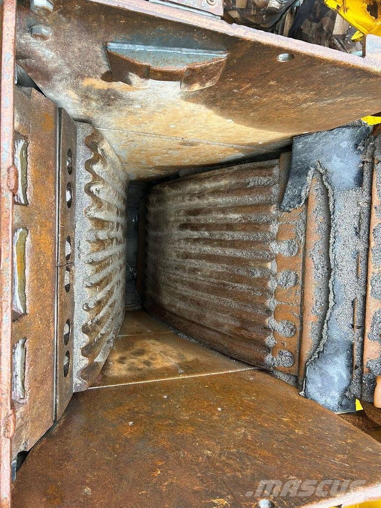Keestrack B6 Other