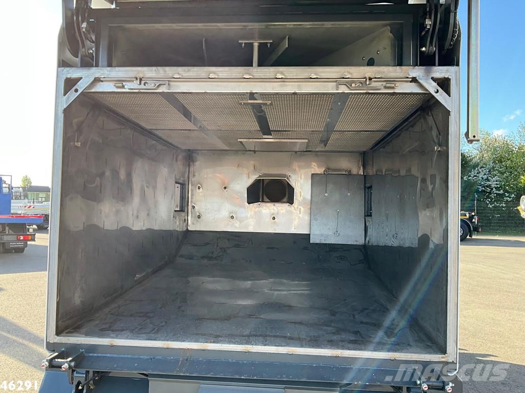 Ravo 540 Euro 6 with 3-rd brush Veegwagens