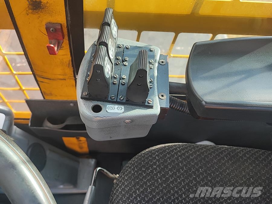 Baumann HX50/12/45 ST Γερανοί πλευρικής φόρτωσης εμπορευματοκιβωτίων