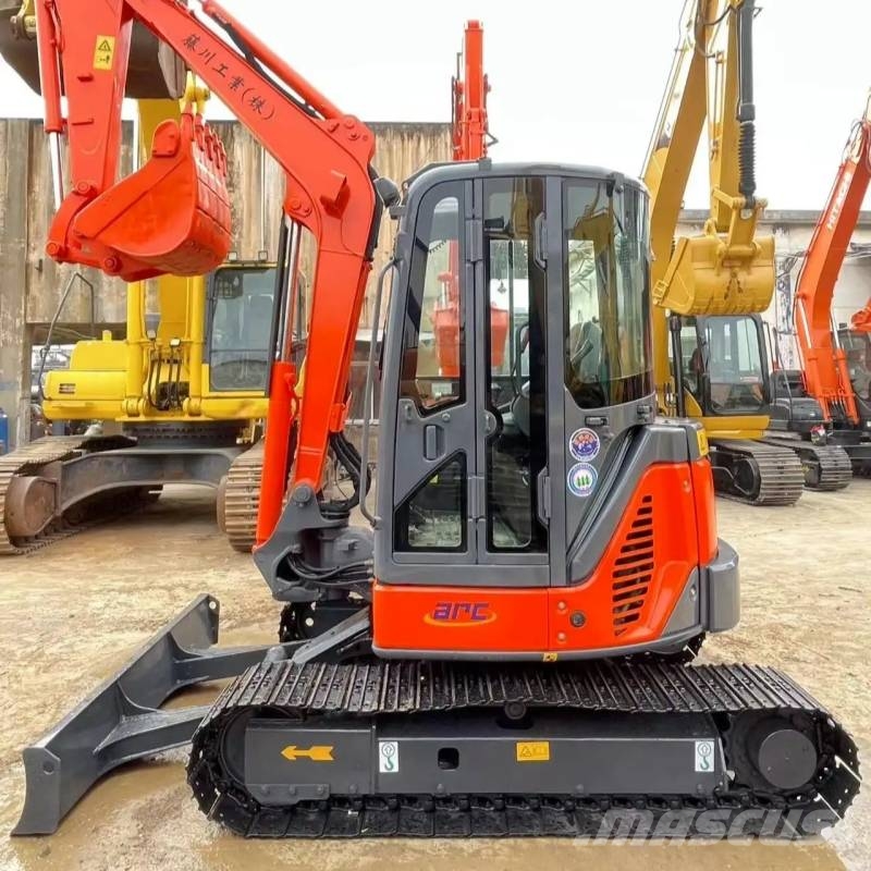 Hitachi ZX 50 小型挖掘机